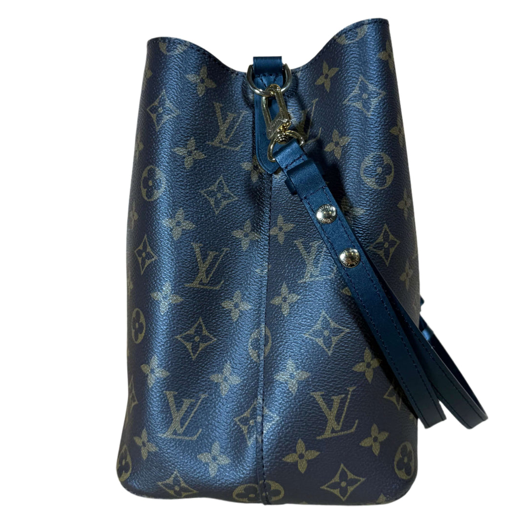 Authentic Louis Vuitton Monogram Neonoe MM bucket bag in black with luxurious leather accents.