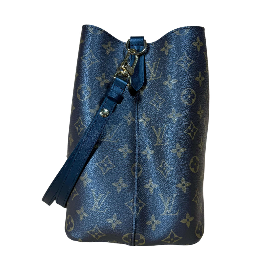 Authentic Louis Vuitton Monogram Neonoe MM in Black, iconic bucket bag with signature canvas and leather accents.